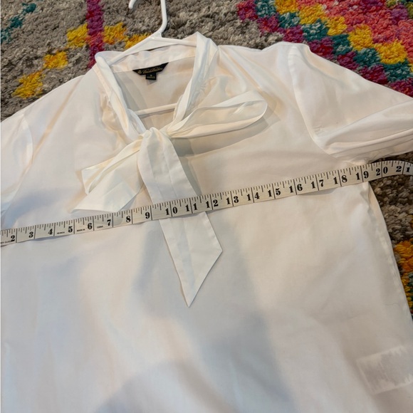 Brooks Brothers cotton stretch 3/4 sleeve pullover blouse with neck tie/bow - Picture 8 of 9
